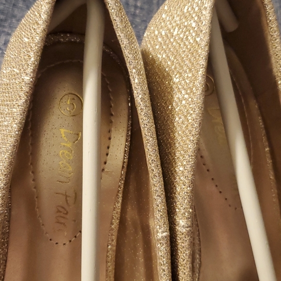 Sparkly Gold Open Toe Heel Shoes - Picture 9 of 11